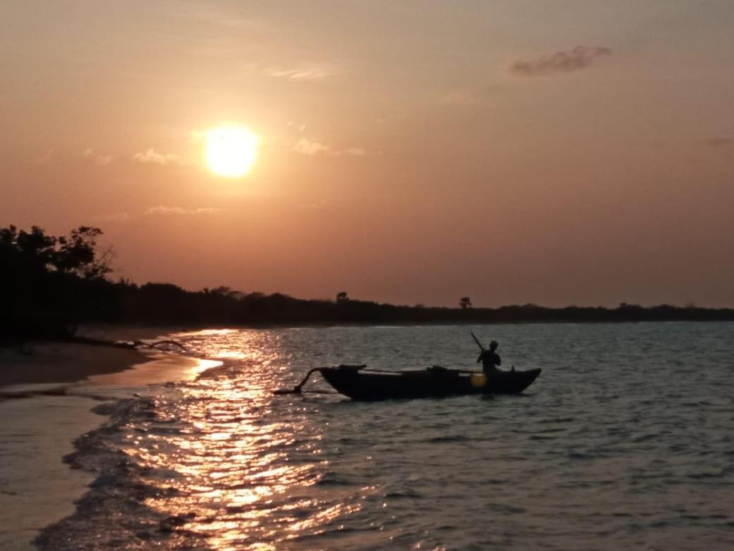 Giman Free Beach Resort Passikudah Buitenkant foto